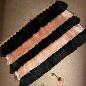 Stella & Dot clutch like new